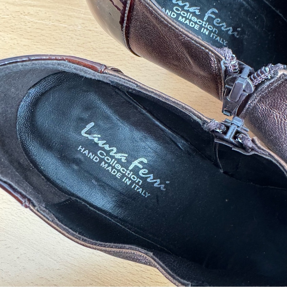 Made in Italy Laura Ferri Leather Heels - Picture 8 of 9